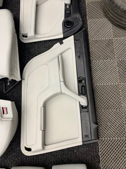 Biely interiér pre bmw e32 long - 8