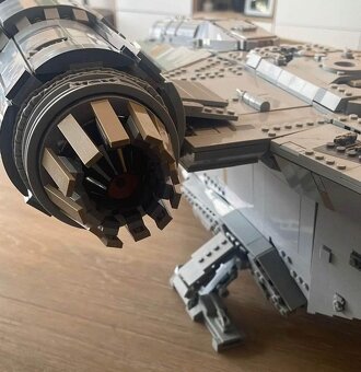 The Razor Crest Star Wars 75331 Kantina Mos Eisley 75290 - 8