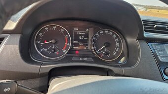 Škoda Fabia 2015 1.2 tsi 81kw Ambition - 8