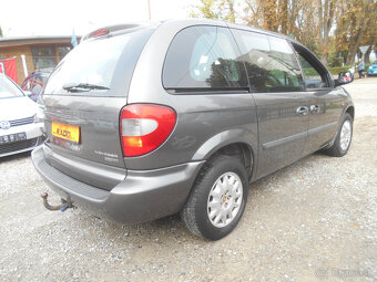 Chrysler Voyager 2.8 CRD 7Miestne - AJ NA SPLÁTKY OD39,90e - 8