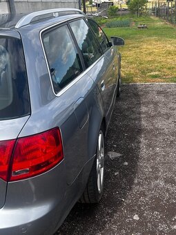 Audi A4b7 - 8