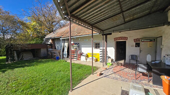 Predajňa /rodinný dom v Kozárovciach- Hlavná ul. poz. 889 m2 - 8