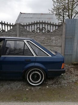 Ford Escort Mk3 1.6 benzín - 8