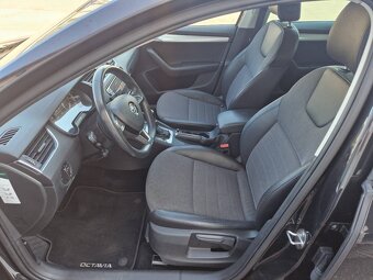 Škoda Octavia Combi 2.0 TDI Elegance/Style DSG - 8