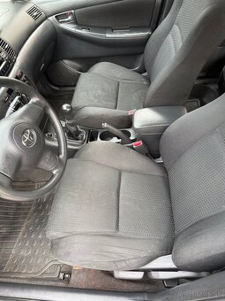 Toyota corolla - 8