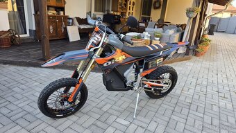 Stark VARG Supermoto 80 HP - 8