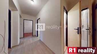 NA PREDAJ 3 izb. byt /dva balkóny/ "VAJANSKÉHO" / Piešťany - 8