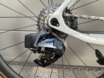 Predám cesťák Cube AGREE C:62 SL + Garmin veci - 8
