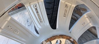 Predám orginal VW elektrony 5x100 r16 elektrony et46 J7 - 8
