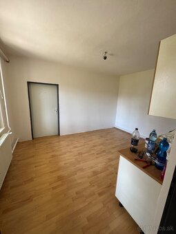 Krušovce 2 izbový dom s KK Štefániková 510 Krušovce - 8