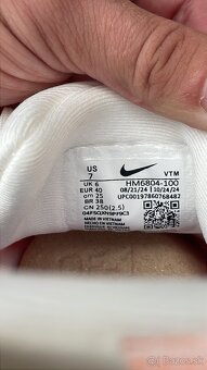 Nike Vomero 18 Sail Bright Crimson - 8
