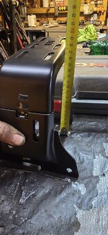 Stresny univerzalny drziak - 8