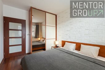 360° VR - Ponúkame na predaj pekný, 2i. byt v Starom Meste - - 8