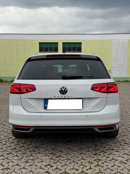 Volkswagen Passat Variant 2.0 TDI Business DSG Kupene SR DPH - 8