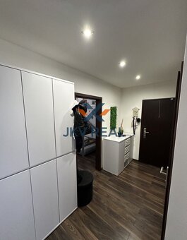 Na predaj priestranný a moderný 3izb. byt s vysokým štandard - 8