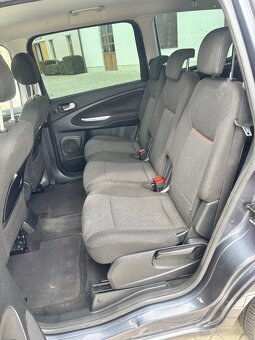 Ford galaxy - 8