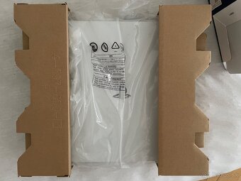Playstation 4 Pro 1TB Glacier White + Destiny 2 - 8