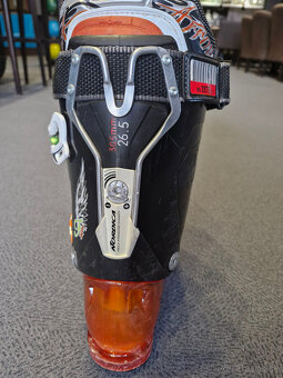 Lyže Atomic s viazaním + lyžiarky - 8