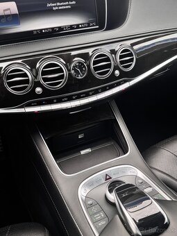 MERCEDES-BENZ S - 8