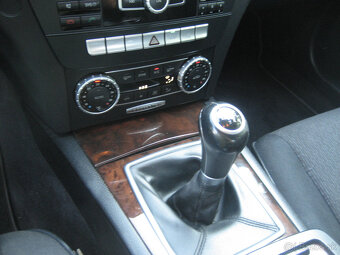 Mercedes-Benz C Trieda Sedan 220 CDI Blue Elegance - 8