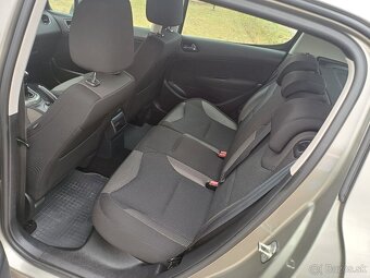 Predám Peugeot 308, 1.6HDI, 66kw,rok výroby 2010, najazdenýc - 8