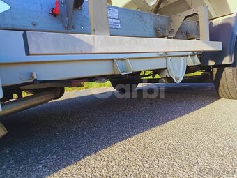 Peugeot Boxer Sklápač 2.2 BlueHDi 165k 335 L2 Pack - 8