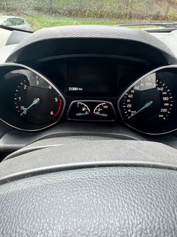 Ford kuga - 8