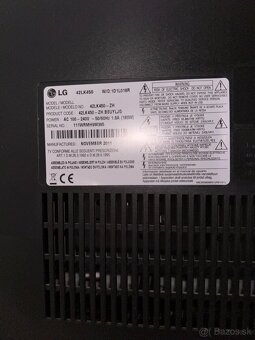 Predávm LG TV so skrinkou pod televízor - 8