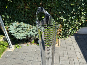 Vertikálny stojan pre 50 ks CD a DVD média - 8