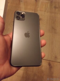 Predám krásny a plne funkčný Iphone 11 Pro Max - 8