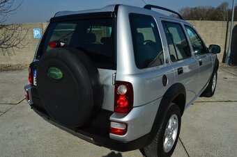 LAND ROVER FREELANDER 2,0TD4 A/T 4x4 166829km - 8