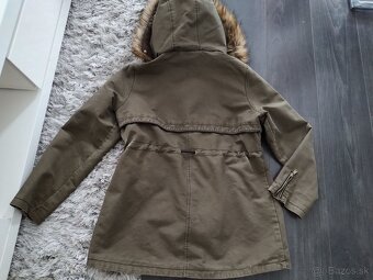 Bunda s kapucňou M/L - 8
