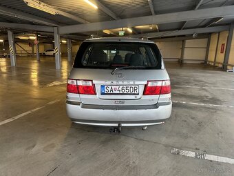 KIA Carens 2004 2.0 CRDi 82kW 124500km 5st. Manuál - 8