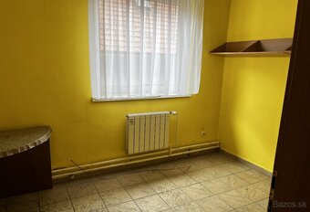 Obchodné priestory na ulici Podhora - 8