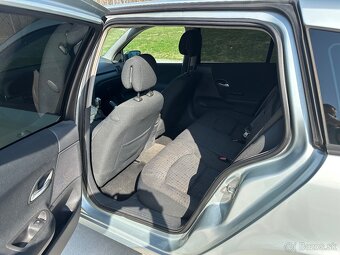 RENAULT LAGUNA II 1,9 dCi 88 kW - 8