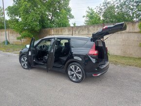 Renault Grand Scenic - 8