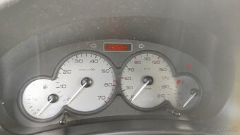 Predám Citroen Berlingo 1.6 hdi - 8