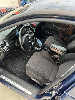 Volkswagen Golf IV - 8