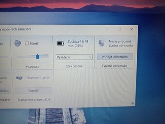 predám Dell Latitude e5570 , Intel core i5 ,16gb ram ,ssd - 8