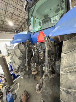 Predam traktor New Holland T8.360 - 8