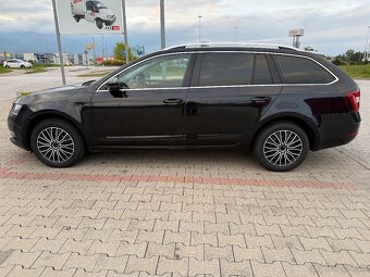 Škoda Octavia Combi 2.0 TSI Style DSG - 8