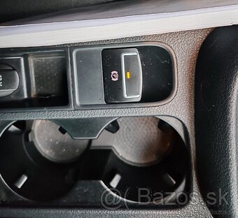 Predám VW sharan 2011 4x4 vebasto tazne - 8