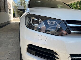 VW Touareg 4.2 TDI V8 250kW EXCLUSIVE Panorama ACC WEBASTO - 8