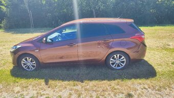 Hyundai i30 1.6 GDI | 88 kW | r.v. 2014 | TOP stav - 8