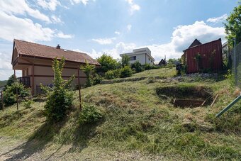 NA PREDAJ STAVEBNÝ POZEMOK V OBCI BAŠKA - 8