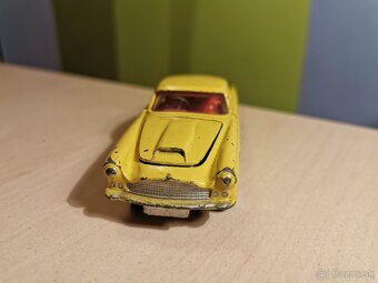 Corgi toys Aston Martin DB4 - 8