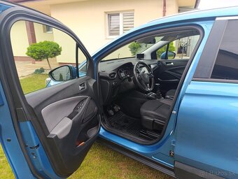 Opel Crossland X - 8