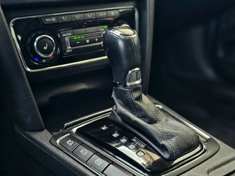 ŠKODA SUPERB 2.0TDI COMBI CR● 125KW●F1 RADENIE●DSG● - 8