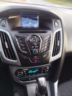 FORD FOCUS 2.0 TDCi - 8