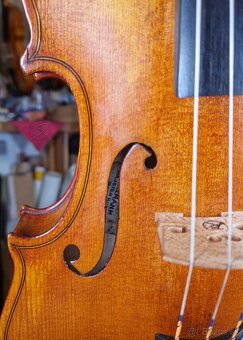 Husle značené O. J. Willmann - 8